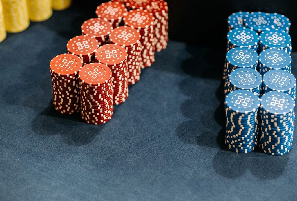 xì tố di động F8bet